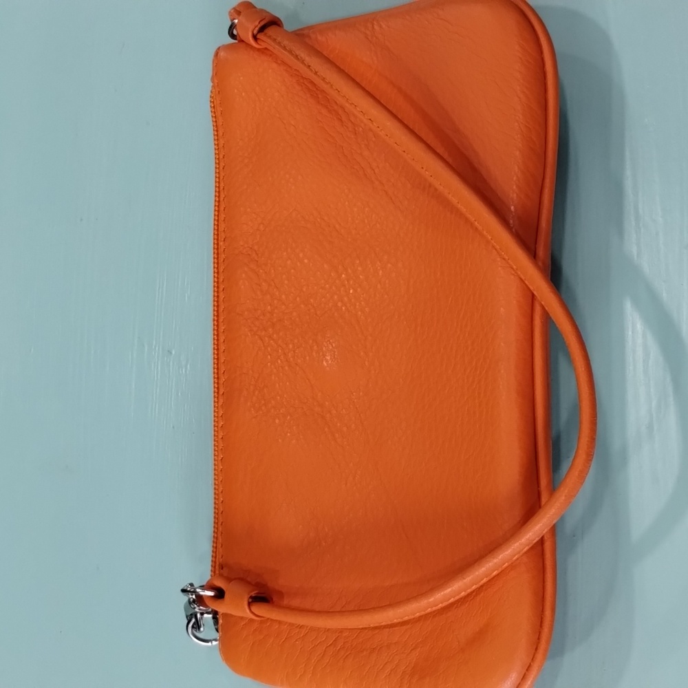 Talbot's leather wristlet - Picture 5 of 5